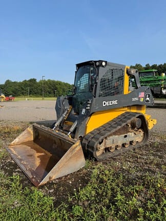 2022 John Deere 325G Equipment Image0