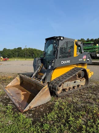 Image of John Deere 325G Primary image