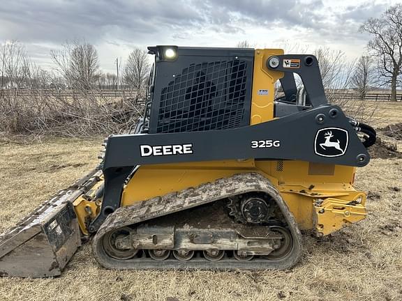 Image of John Deere 325G equipment image 2