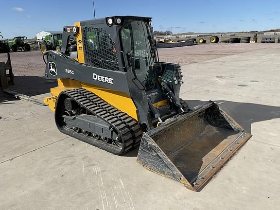 Image of John Deere 325G equipment image 1