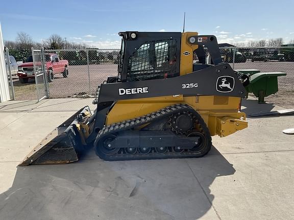 Image of John Deere 325G equipment image 4