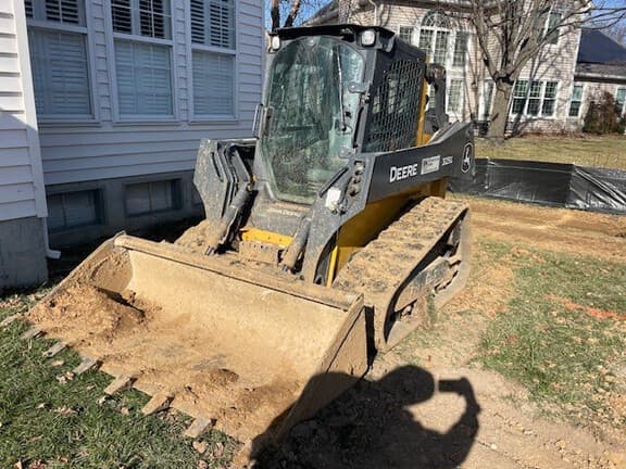 Image of John Deere 325G equipment image 2