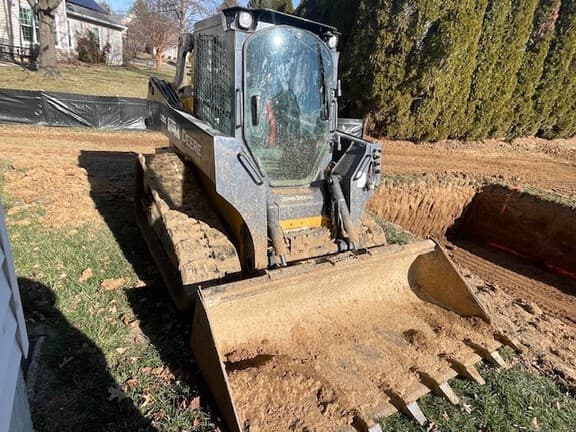 Image of John Deere 325G equipment image 3