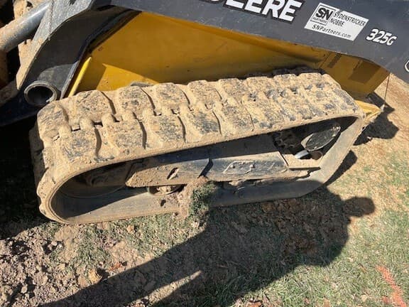 Image of John Deere 325G equipment image 1