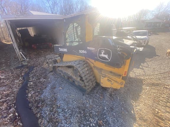 Image of John Deere 325G equipment image 4