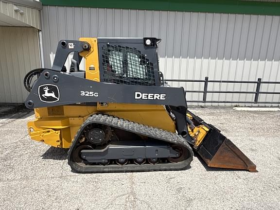 Image of John Deere 325G equipment image 4