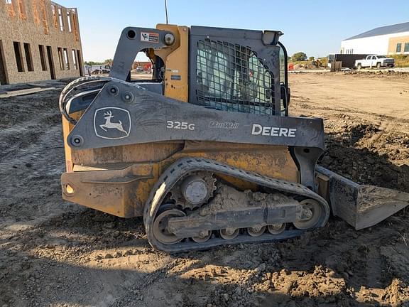 Image of John Deere 325G equipment image 2