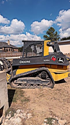 2022 John Deere 325G Equipment Image0