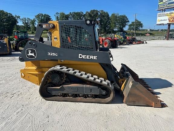Image of John Deere 325G equipment image 4