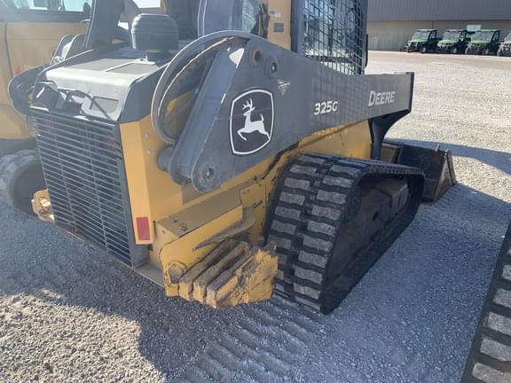Image of John Deere 325G equipment image 4
