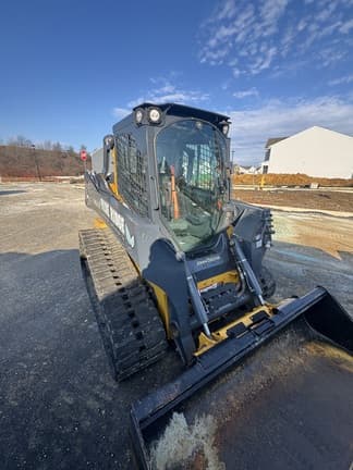 Image of John Deere 325G equipment image 1
