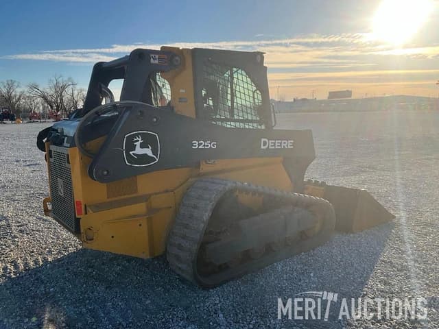 Image of John Deere 325G equipment image 4
