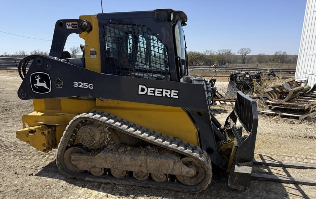 Image of John Deere 325G Primary image