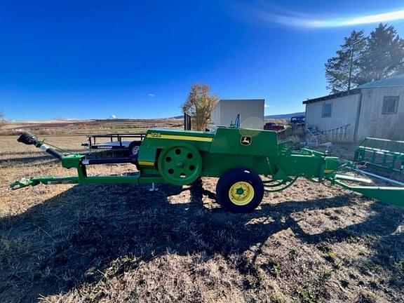 Image of John Deere 328 equipment image 4