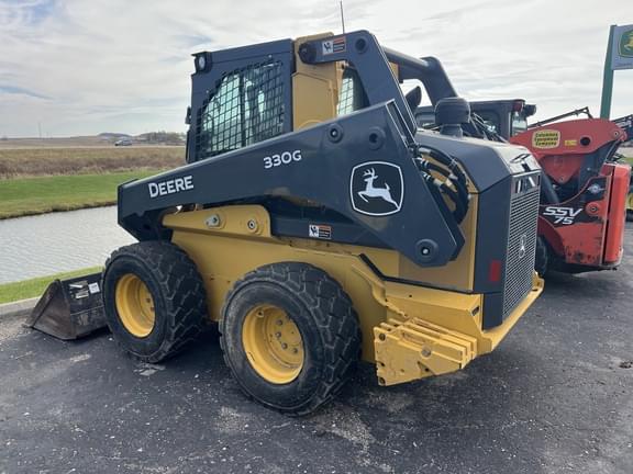Image of John Deere 330G equipment image 3