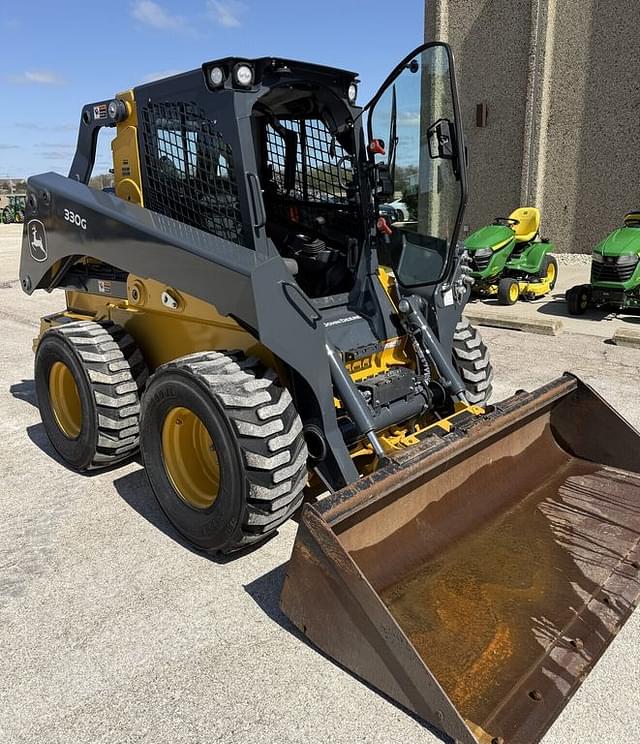 Image of John Deere 330G equipment image 2