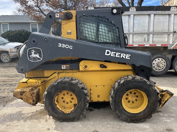 Image of John Deere 330G equipment image 1