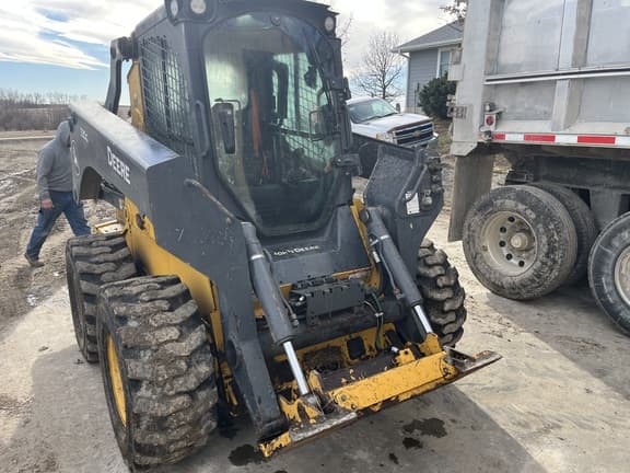 Image of John Deere 330G equipment image 4