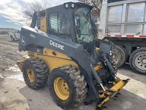 2022 John Deere 330G Image