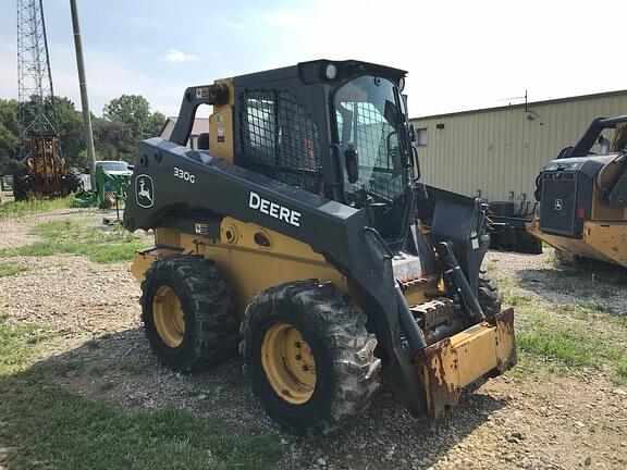Image of John Deere 330G equipment image 2