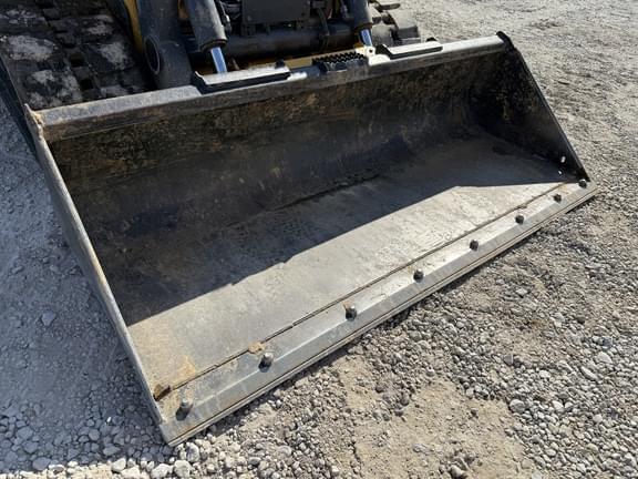 Image of John Deere 331G equipment image 2