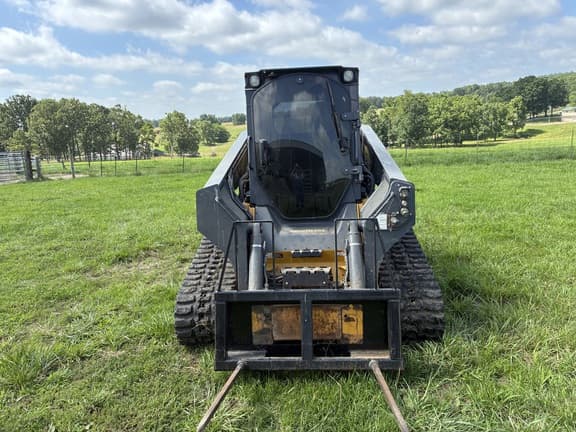 Image of John Deere 331G equipment image 1