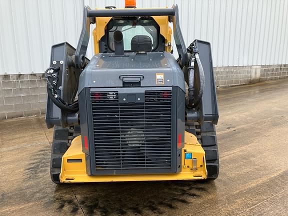 Image of John Deere 331G equipment image 4