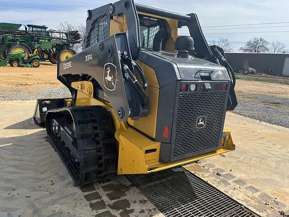 Image of John Deere 331G equipment image 2