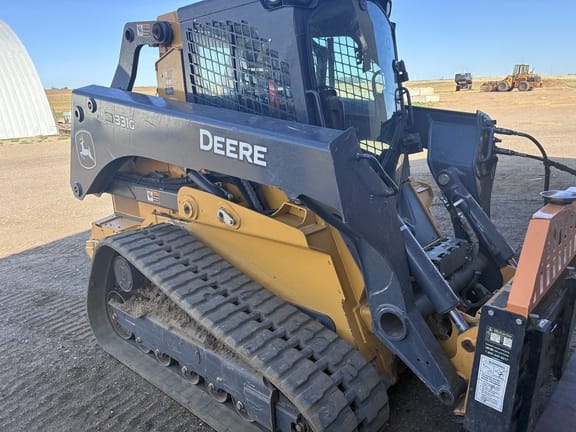 2022 John Deere 331G Equipment Image0