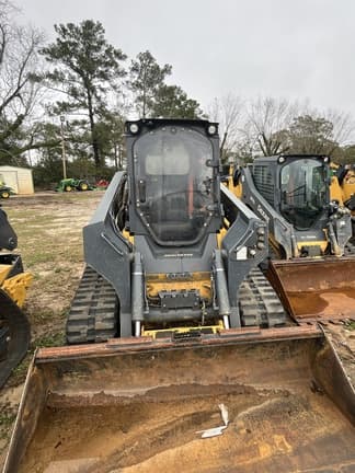 Image of John Deere 331G equipment image 4