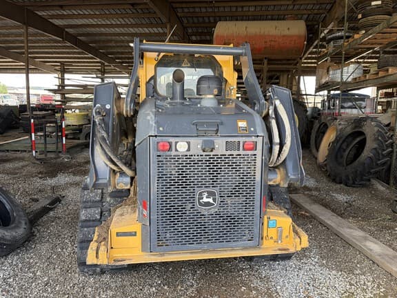 Image of John Deere 331G equipment image 4