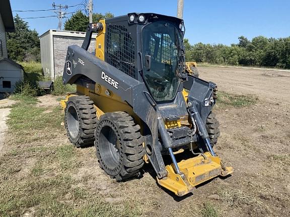 Image of John Deere 332G Primary image