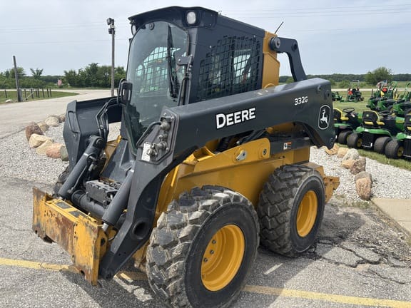 2022 John Deere 332G Equipment Image0