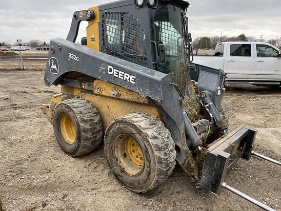 Image of John Deere 332G equipment image 1