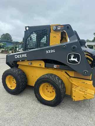 Image of John Deere 332G equipment image 1