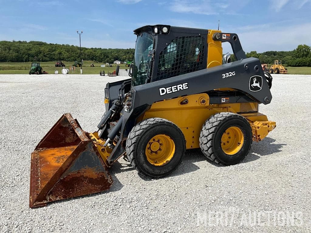 Image of John Deere 332G Primary image