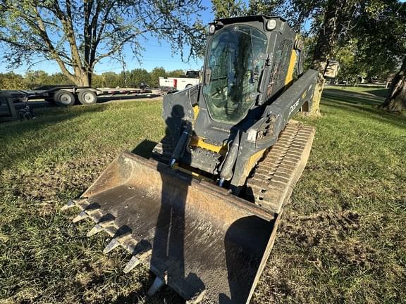 Image of John Deere 333G equipment image 4