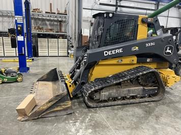 Main image John Deere 333G