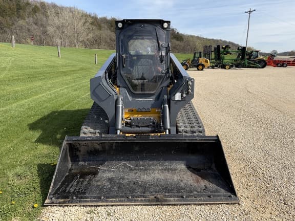 Image of John Deere 333G equipment image 2