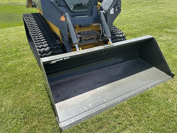 Image of John Deere 333G equipment image 2