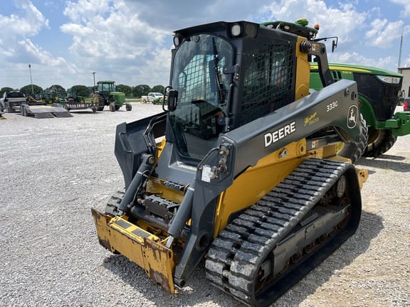 Main image John Deere 333G