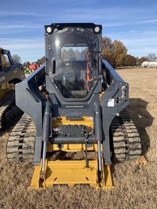 2022 John Deere 333G Equipment Image0