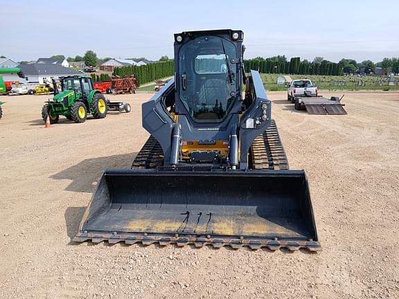 Image of John Deere 333G equipment image 1