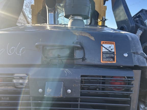 Image of John Deere 333G equipment image 2