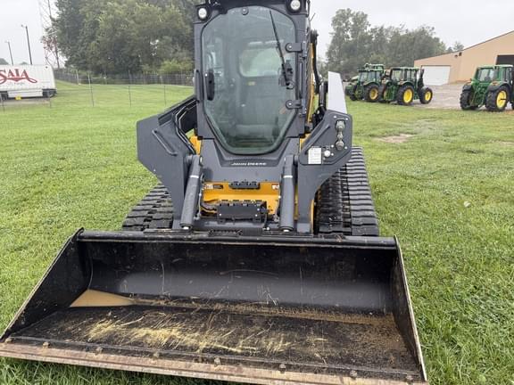 Image of John Deere 333G equipment image 3
