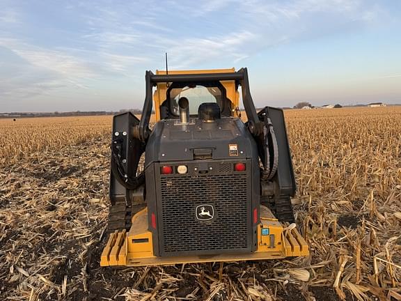 Image of John Deere 333G equipment image 2