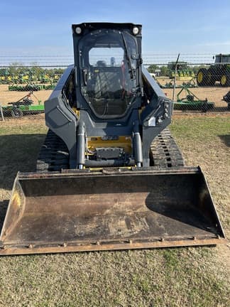 Image of John Deere 333G equipment image 4