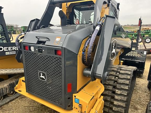 Image of John Deere 333G equipment image 2