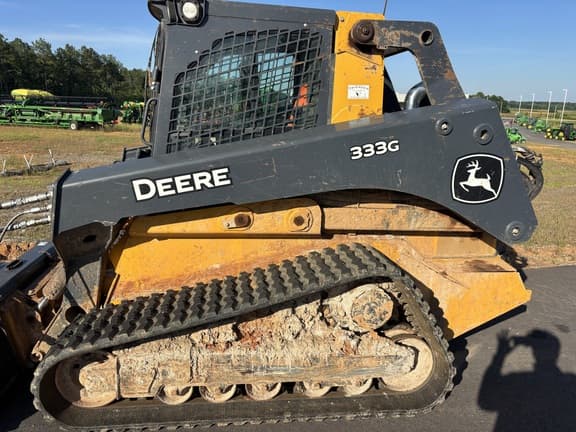 Image of John Deere 333G equipment image 1