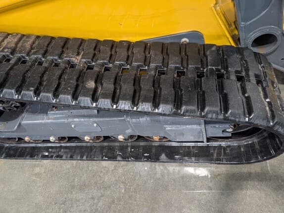 Image of John Deere 333G equipment image 3